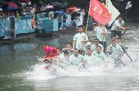 Dragon Boat Festival Celebrated in Hangzhou