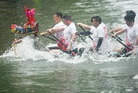 Dragon Boat Festival Celebrated in Hangzhou