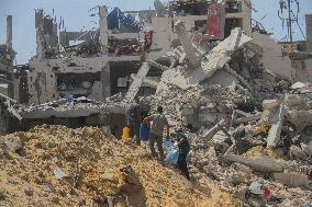 Israeli army withdrew from their neighborhoods in Gaza on June 3