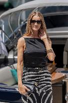 Rosie Huntington-Whiteley At Jacquemus 'La Casa' Cruise Show - Capri
