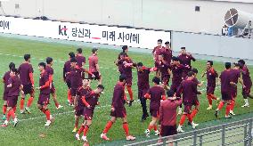 (SP)SOUTH KOREA-SEOUL-FOOTBALL-FIFA WORLD CUP QUALIFIER-TRAINING
