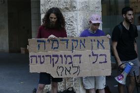 Dozens Of Israeli Students Protested In Jerusalem