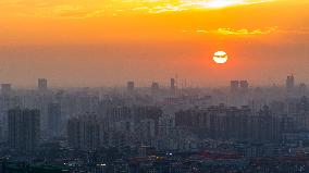 The Qujiangchi Ruins Park at Sunset in Xi 'an