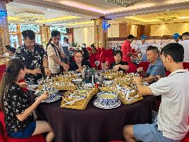 Xinhua Headlines: Burgeoning cross-border tourism shows China's vitality in opening-up