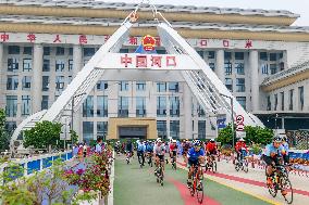 Xinhua Headlines: Burgeoning cross-border tourism shows China's vitality in opening-up