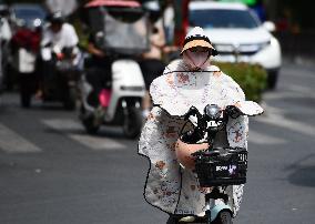 Orange High Temperature Alert in China