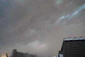 Strong Winds Hit Beijing
