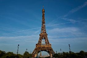 Olympic Rings Illuminated On The Eiffel Tower - Paris