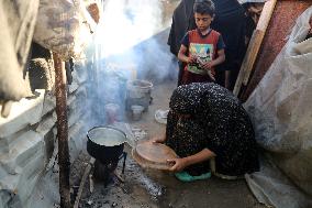 Heat Wave In Deir al-Balah