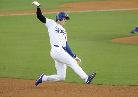 Baseball: Rangers vs. Dodgers