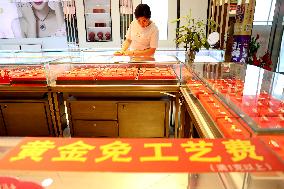 A Gold Shop in Binzhou