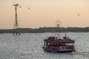 CHINA-HEILONGJIANG-HARBIN-SONGHUA RIVER-DAILY LIFE (CN)