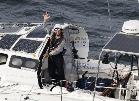 Youngest Japanese to circumnavigate globe by yacht