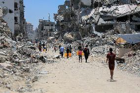 MIDEAST-GAZA-KHAN YOUNIS-DESTRUCTION