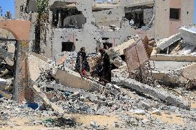 Continued Israeli Strikes On Southern Gaza