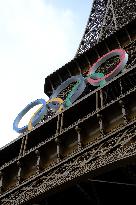 Paris 2024 - Olympic Rings On Eiffel Tower