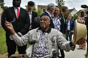 American former track and field athlete Tommie Smith at ATHLETICA north of Paris FA