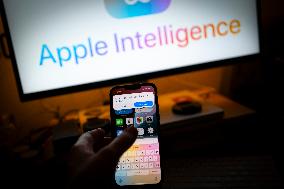 Apple Introduces AI Service Apple Intelligence On IPhones