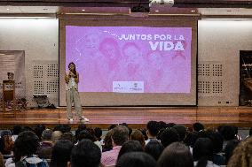 Students of Medellin will be Protagonist in Campaign in Prevention of Breast Cancer