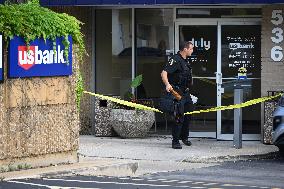 FBI And Elmhurst Police Respond To Bank Robbery At US Bank In Elmhurst Illinois