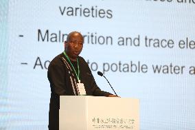 CHINA-HAINAN-AFRICA-AGRICULTURAL COOPERATION (CN)