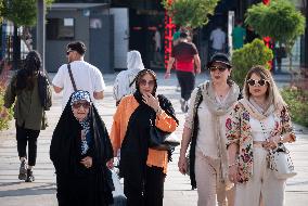 Daily Life In Iran