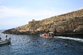 MALTA-QRENDI-BLUE GROTTO-SCENERY