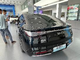 A BYD Flagship Store in Yancheng