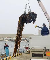 Kelp harvesting season begins in Hokkaido
