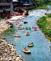 Canyon Rafting Cooling in Yichang