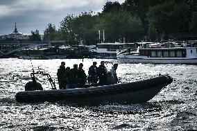 Fleet technical test for the athletes parade in Paris FA