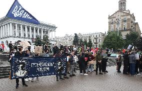 Protest against Equality March and LGBT in Kyivs Maidan Nezalezhnosti