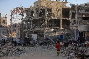 MIDEAST-GAZA-KHAN YOUNIS-DESTRUCTION