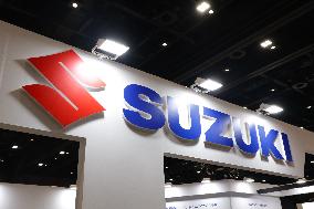 Suzuki Motor Corporation, Signs and logos