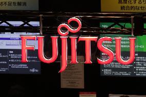Fujitsu Limited Signs and logos