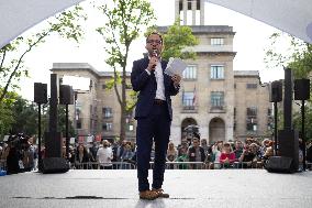 New Popular Front Legislative Election Campaign Meeting - Montreuil