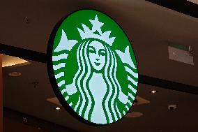 STARBUCKS Store