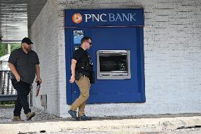 Two Suspects Captured, Money And Gun Recovered In Bank Robbery In Chicago Illinois