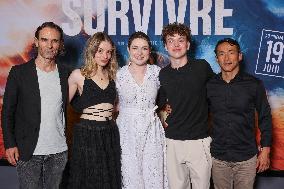 Survivre Premiere - Paris