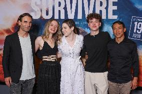 Survivre Premiere - Paris