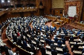 Japan Diet enacts law to reform political funds rules