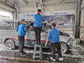 CHINA-GUANGDONG-SHENZHEN-CAR WASH-MENTALLY CHALLENGED EMPLOYEES (CN)