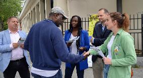 Marine Tondelier Campaigning For The Legislative Elections - Paris