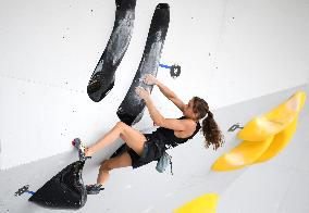 (SP)HUNGARY-BUDAPEST-OLYMPIC QUALIFIER SERIES BUDAPEST-SPORT CLIMBING-WOMEN'S BOULDER & LEAD-BOULDER QUALIFICATION