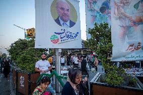 Daily Life In Iran During Early Presidential Election Campaigns