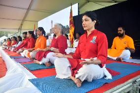 SRI LANKA-COLOMBO-YOGA