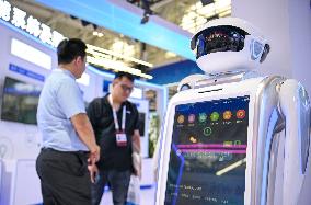 CHINA-TIANJIN-WORLD INTELLIGENCE EXPO-ROBOTS (CN)