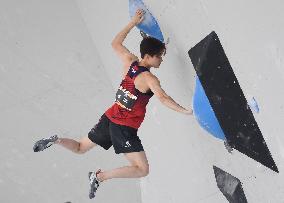 (SP)HUNGARY-BUDAPEST-OLYMPIC QUALIFIER SERIES BUDAPEST-SPORT CLIMBING-WOMEN'S BOULDER & LEAD FINAL-BOULDER