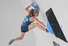 (SP)HUNGARY-BUDAPEST-OLYMPIC QUALIFIER SERIES BUDAPEST-SPORT CLIMBING-WOMEN'S BOULDER & LEAD FINAL-BOULDER