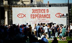 Rally Of Christians Against The Far Right - Paris